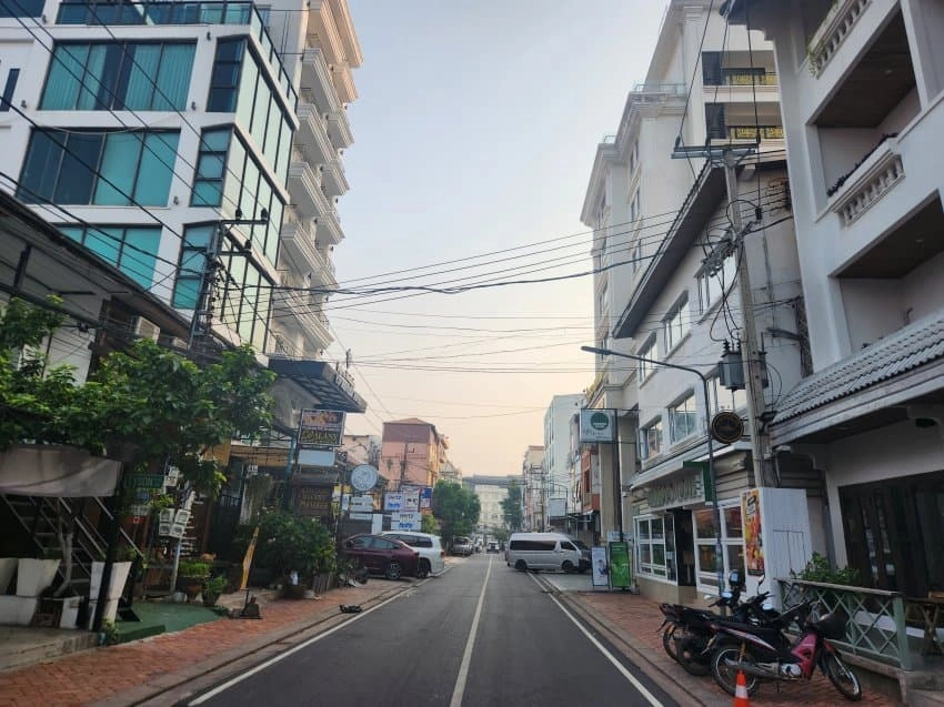 라오스다 질문 받는다